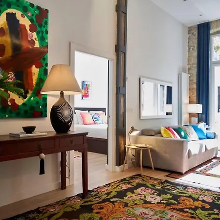Unique And Stylish Apt In The Heart By Santiago Withac